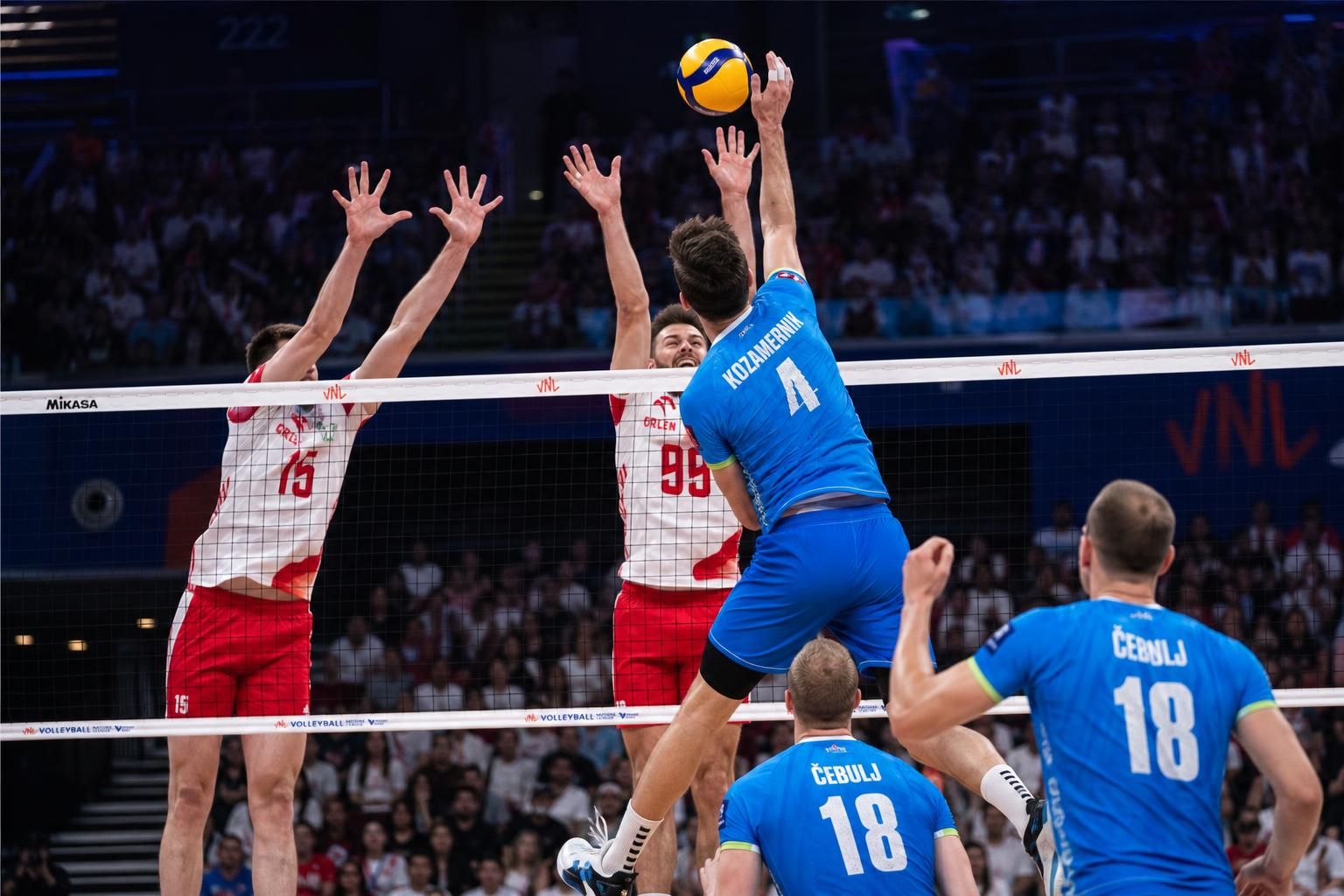 découvrez notre pronostic pour le match slovénie vs pologne du 1er août 2026 dans la ligue des nations (vnl). analyse, statistiques et conseils pour parier sur cette rencontre disputée.